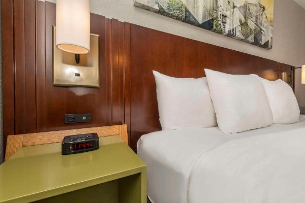 Comfort Inn Hamilton image 19